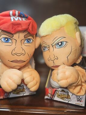 WWE Rumble Champs Plush Fighter Toy - Yellow & Red